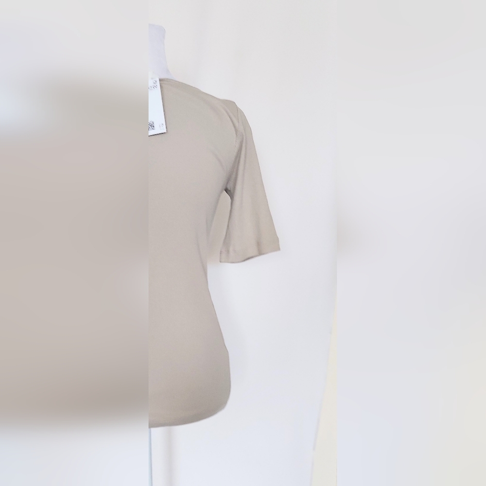 H&M Short Sleeve Scoop Neck Top Taupe Size Small NWT - Picture 7 of 10